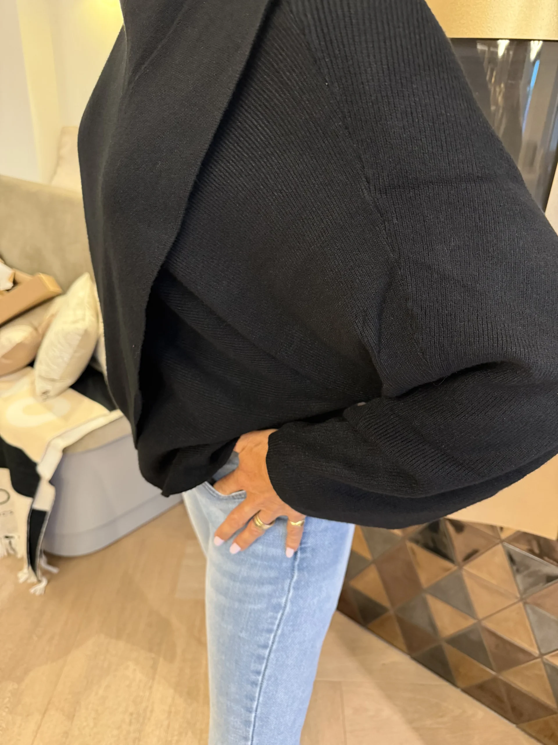 Trui overslag | Zwart - Afbeelding 2