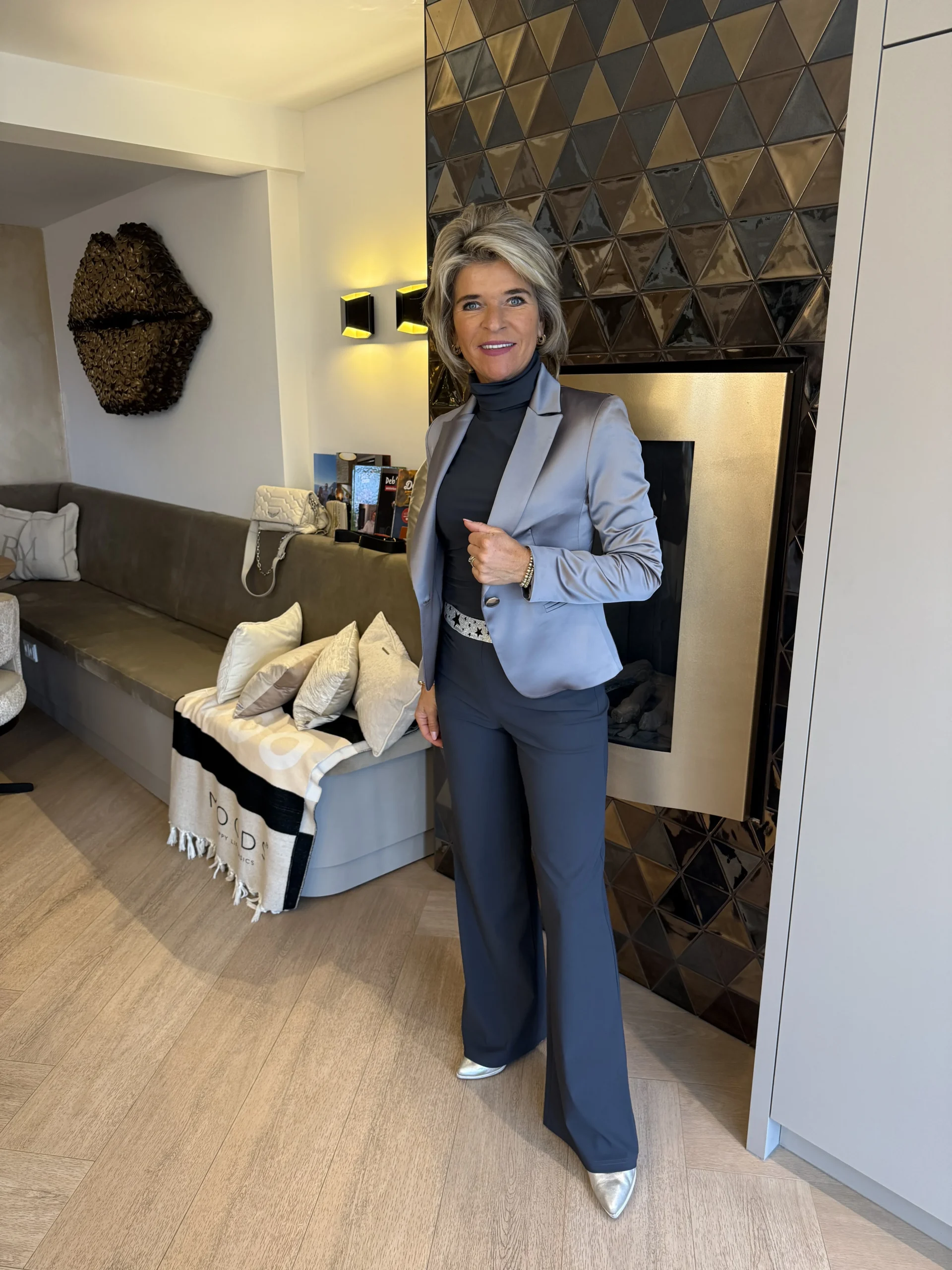 Blazer Kort Venezia | Satijn | Grijs