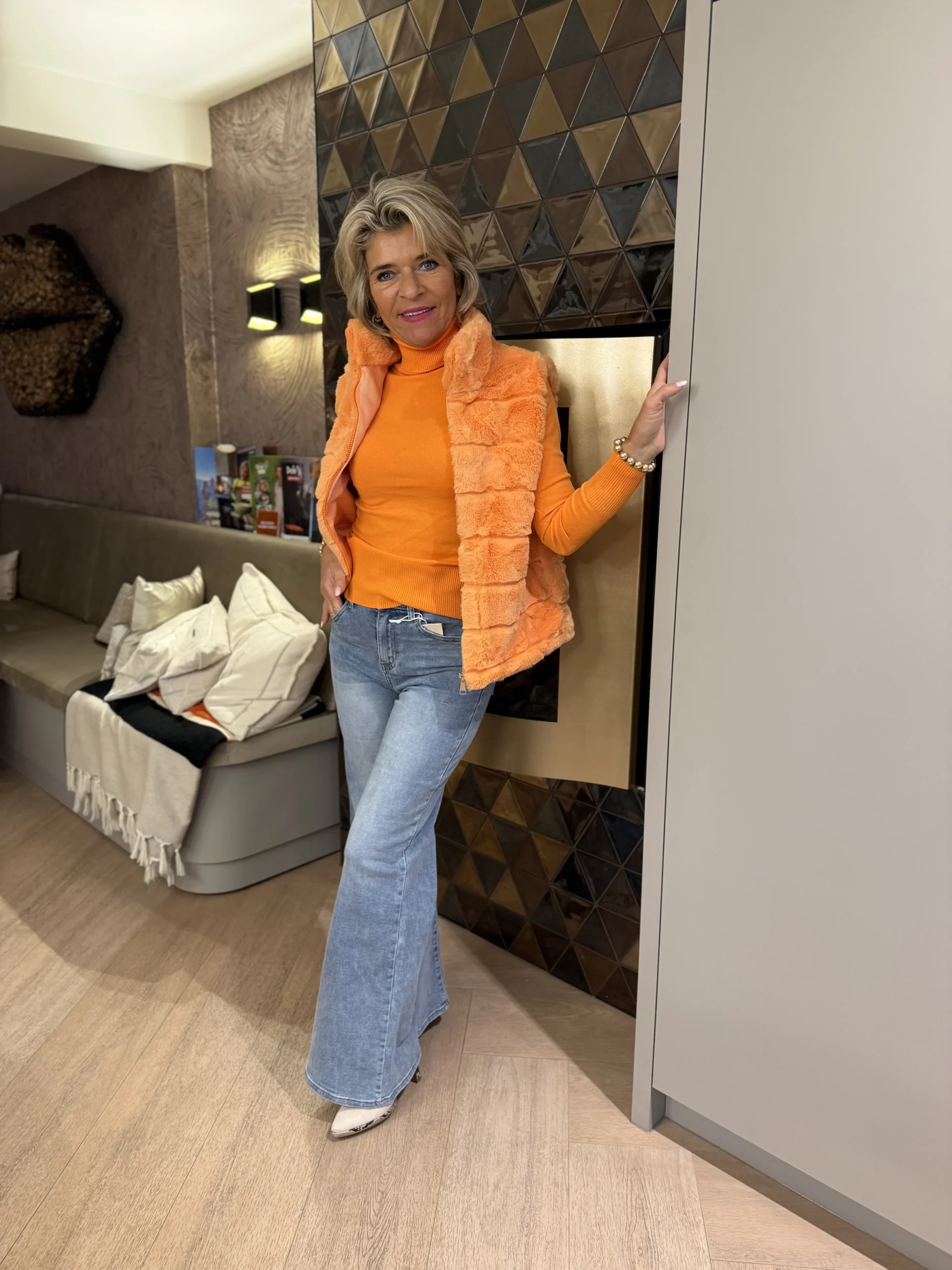 Colletje Joyce | Oranje