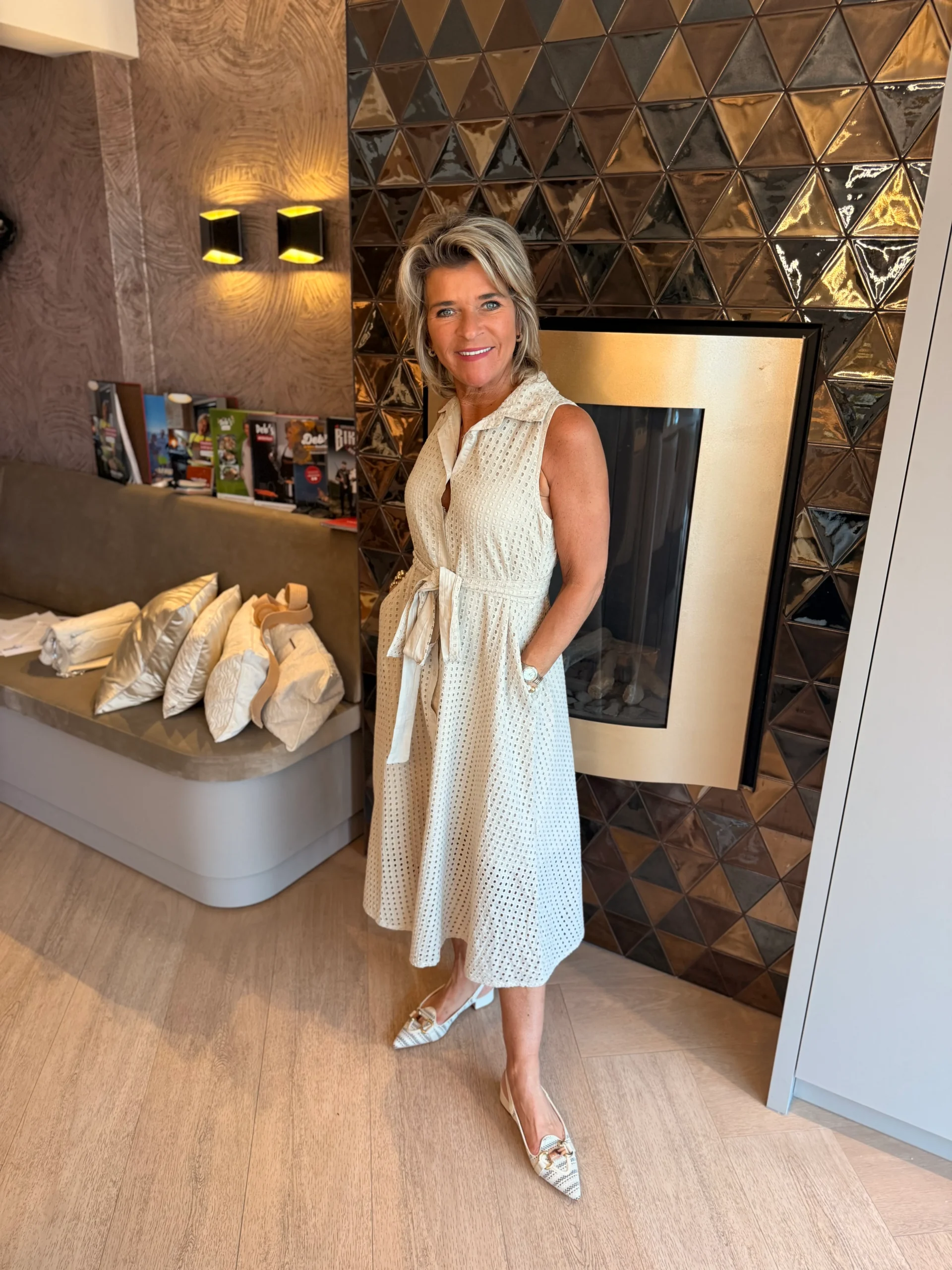 Jurk Carmen | Beige - Afbeelding 3