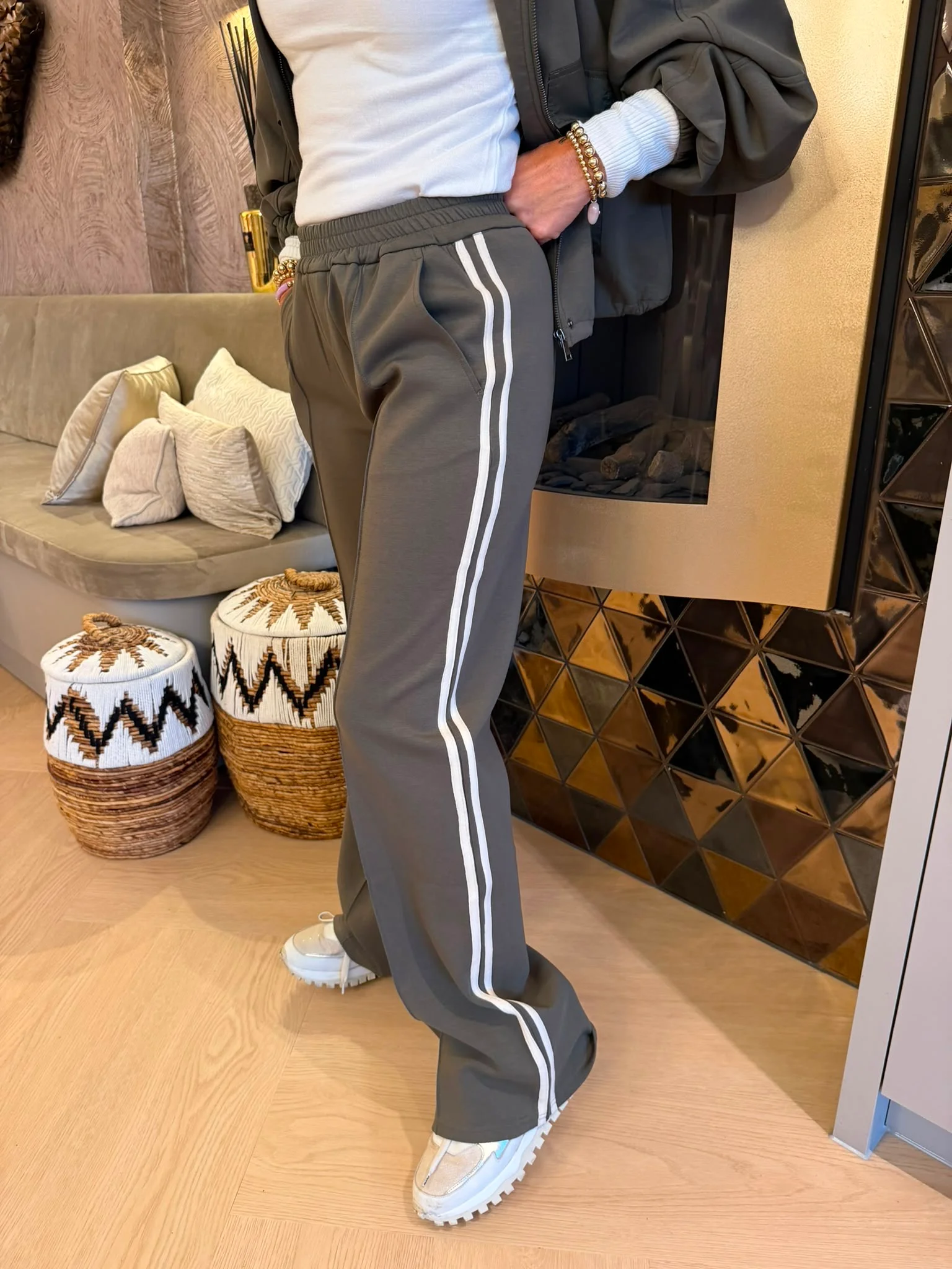 Broek Lexi | Olijfgroen - Afbeelding 2